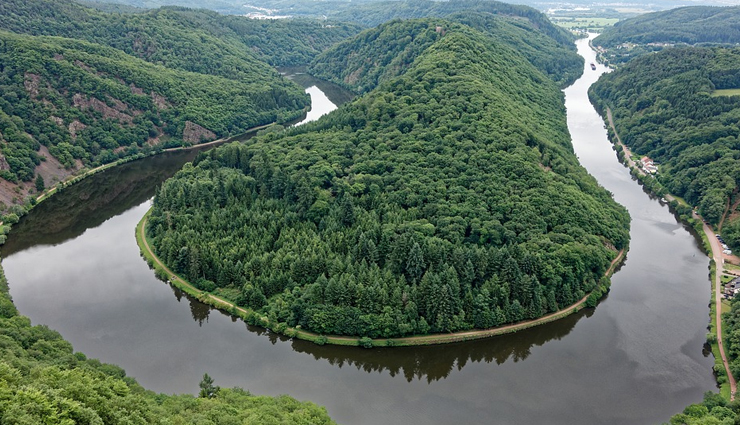 germany,places to visit in germany,rothenburg ob der tauber,black forest,neuschwanstein castle,saar loop,herrenhauser allee,vineyards near heilbronn