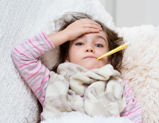 बच्चों को सर्दी झुकाम लगने पर अपनाये ये उपाय