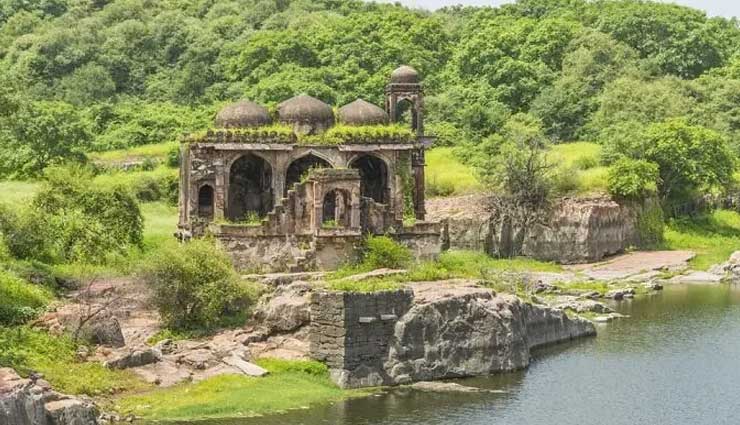 getaways from jaipur,places to visit near jaipur,pushkar and ajmer,sawai madhopur,shekhawati region,alwar