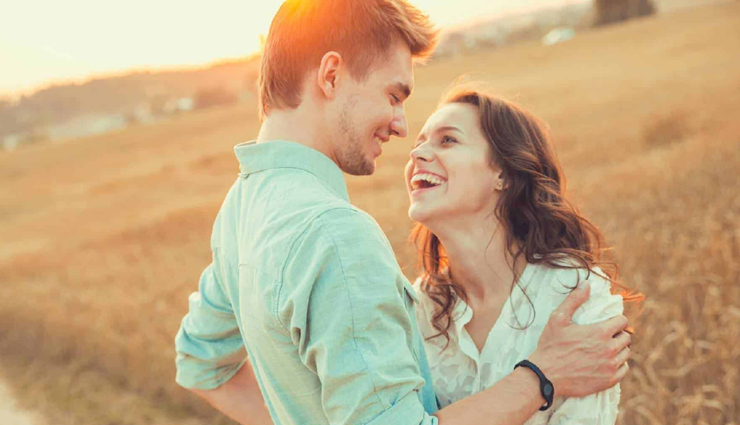 girlfriend,ways to love  your girlfriend,love tips,love,relationship,relationship tips