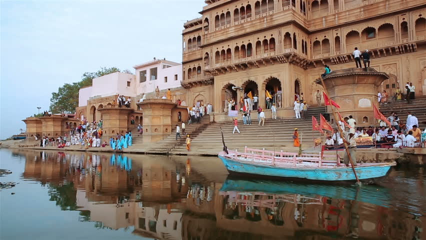 एक दो दिन की छुट्टियों में घूमे वृन्दावन के इन प्रसिद्ध घाटों पर, मन को मिलेगी शांति vrindhavan ghat,weekend holidays,weekend getaways