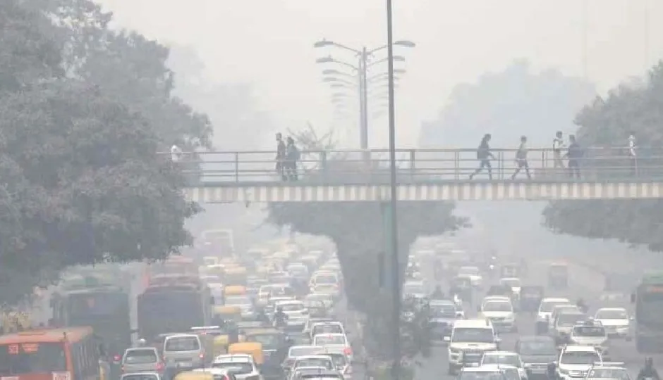 गाजियाबाद बना देश का सबसे प्रदूषित शहर, 425 AQI के साथ हवा में घुला जहर