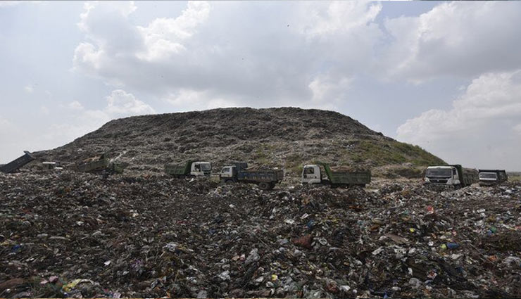 ghazipur landfill,ghazipur,ghazipur garbage mound,delhi pollution,ghazipur landfill,mount everest of garbage,news,news in hindi ,दिल्ली,कचरे का ढेर,गाजीपुर
