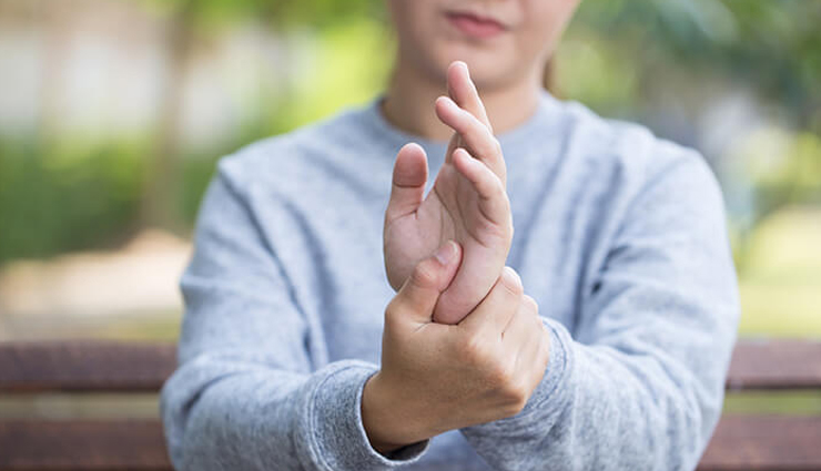 ghee health benefits,benefits of daily ghee consumption,ghee in daily diet,ghee for digestive health,nutritional benefits of ghee,ghee and immunity,clarified butter benefits,ghee for overall well-being,ghee in traditional medicine,ghee and holistic health