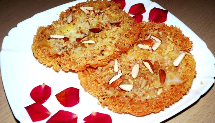 homemade delicious jaipuri ghevar,jaipuri ghevar recipe,ghevar recipe,sweets recipe