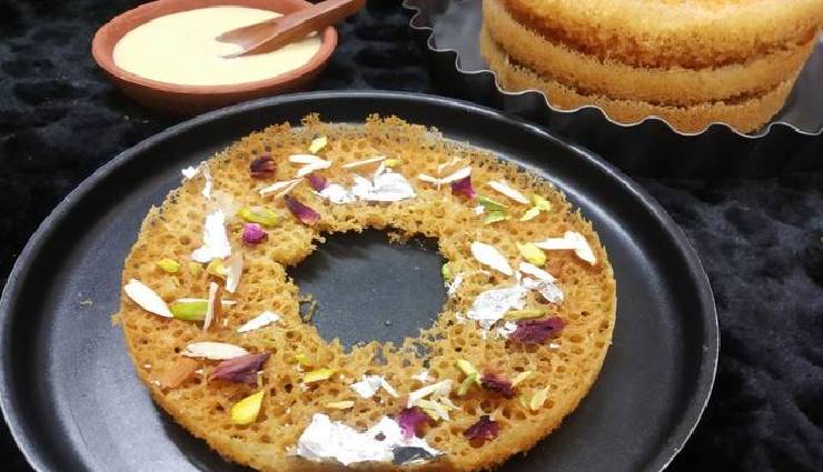 rajasthani ghevar,rajasthani ghevar recipe,rajasthani ghevar ingredients,maida,sweet dish ghevar