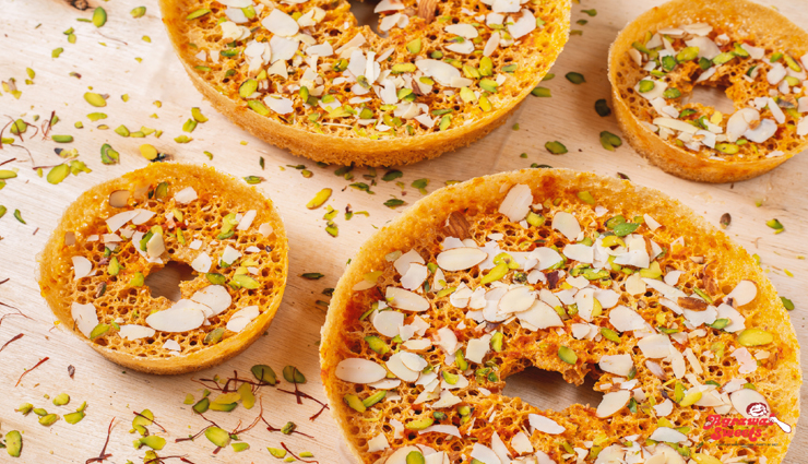 हरियाली तीज 2020 : त्यौहार पर मीठे में लें घेवर का स्वाद #Recipe