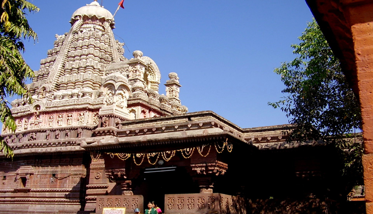 परिवार संग कर सकते हैं महाराष्ट्र के इन प्रसिद्द धार्मिक स्थलों के दर्शन, मिलेगी आत्मिक खुशी travel tips,travel guide,maharashtra temples