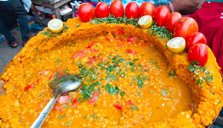 kolkata street food,best street food in kolkata,famous food items in kolkata,most popular street food in kolkata,most ordered food in kolkata,kolkata food specialties,kolkata famous street food,west bengal street food,travel guide for kolkata food,kolkata food tourism,kolkata food adventures,kolkata street food delights,kolkata food exploration,kolkata travel tips in hindi,kolkata holiday food experiences