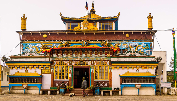 buddhist monasteries,buddhist monasteries in india,india tourism,india tourist places,sanchi,sarnnath,kushinagar,tourist places in india