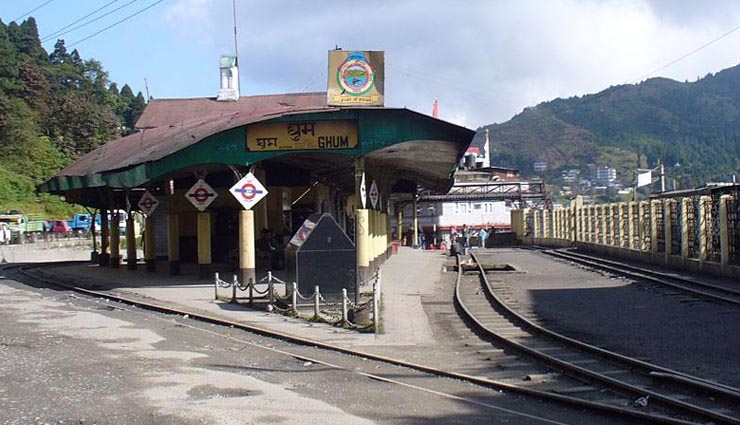 यह हैं भारत के 6 सबसे शानदार और खुबसूरत रेलवे स्टेशन most beautiful railway station of india,chatrapati shivaji terminus,ghum railway station,lucknow central,chennai railway statio,char bagh railway station