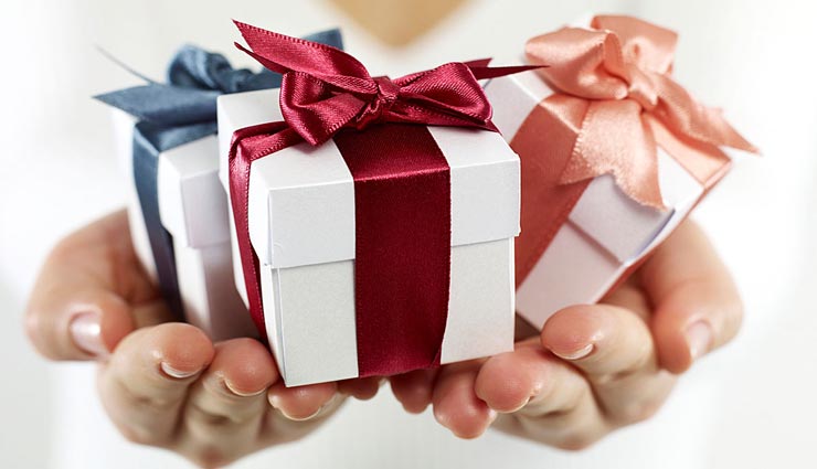 Friendship Day 2019: इन तोहफों की मदद से बयाँ करें अपनी दोस्ती के जज्बात, दिल तक पहुंचेगी बात