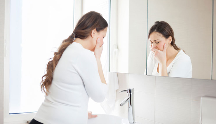 ginger health benefits,medicinal properties of ginger,anti-inflammatory effects of ginger,ginger for nausea relief,ginger for weight loss,ginger for osteoarthritis,ginger for lowering blood sugars,traditional uses of ginger,ginger in chinese medicine,ginger in indian medicine,history of ginger use,ancient medicinal ginger,bioactive compounds in ginger,gingerols in ginger,aromatic properties of ginger,ginger as a tonic,ginger root benefits,ginger spice health benefits,ginger tea benefits,ginger supplements