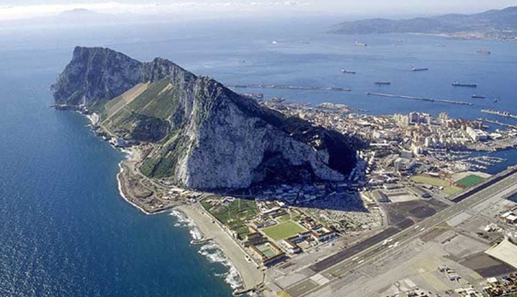 risky landing,10 most risky landing,world most risky landing,airport,travel