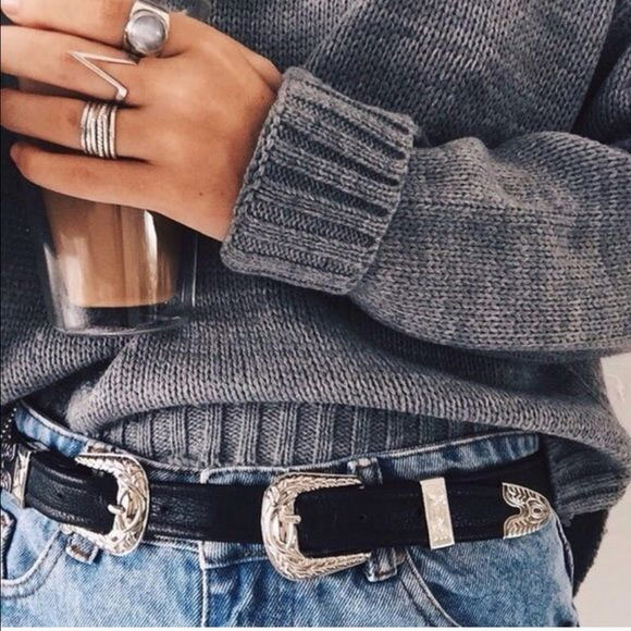 essential accessories,accessories for girls,fashion tips