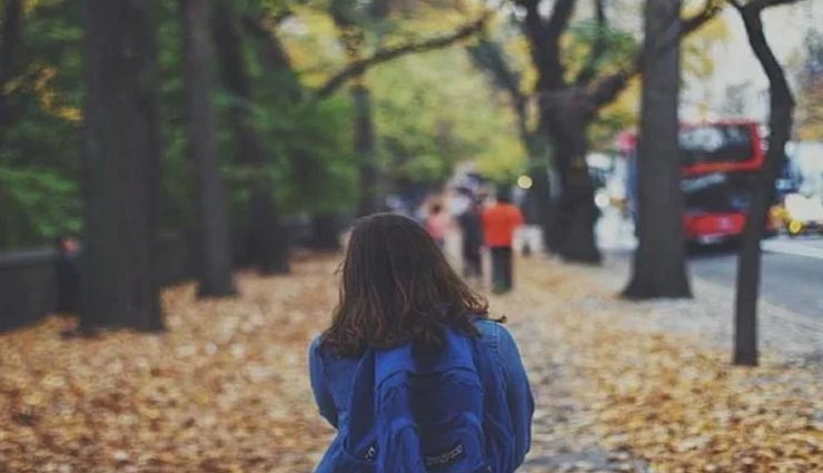 एक छात्रा पर भारी पड़े नियम-कानून, बाल का भूरा रंग बना स्कूल ना जा पाने का कारण