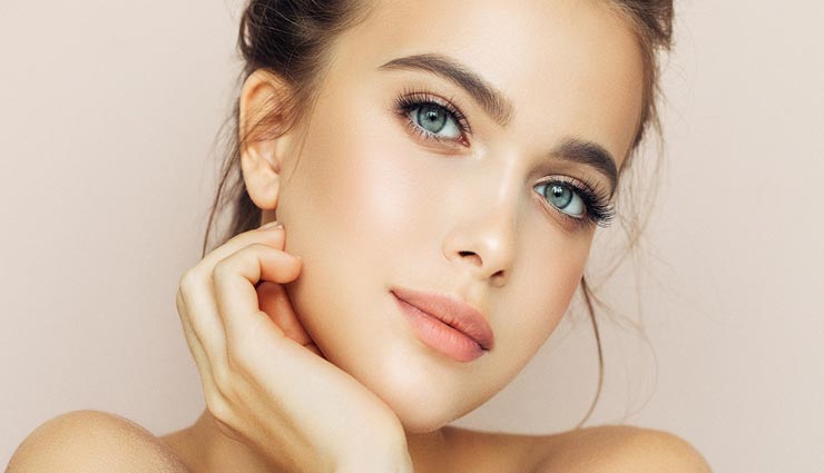 निखरी त्वचा की चाहत को पूरा करेंगे ये 8 टिप्स, महीने भर में दिखने लगेगा असर 