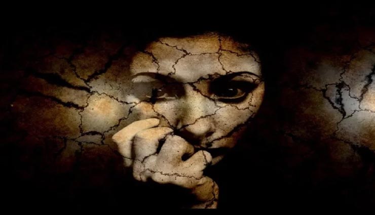 जानलेवा कोरोना वायरस से बची लड़की की इज्जत, घटना जान आप भी रह जाएंगे हैरान