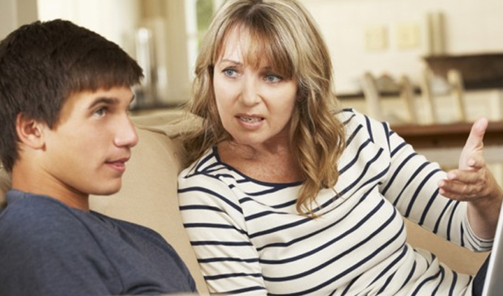 parents mistakes that demotivate their children unintentionally,mates and me,relationship tips