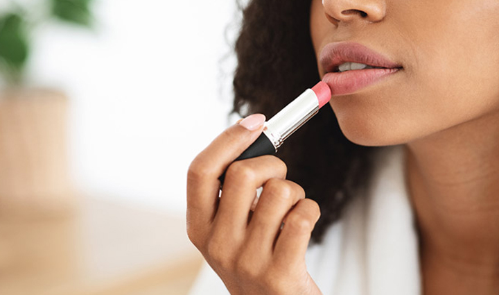dusky girls use lipstick of these colors you will get attractive look,beauty tips,beauty hacks