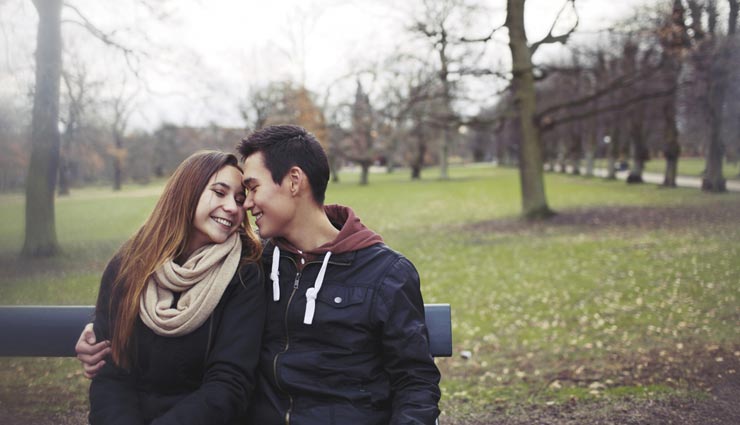 ये 5 खूबियां बनाती है बॉयफ्रेंड को स्पेशल, कराती है प्यार का अहसास