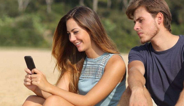 girlfriend,girlfriend attitude,reason behind girlfriend attitude,relationship,relationship tips