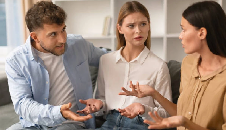 10 Big Reasons Why Your Girlfriend's Friends May Not Like You