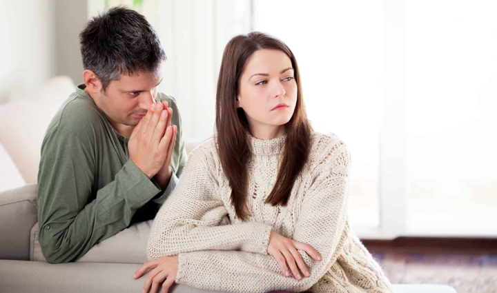 it is more difficult to persuade angry girlfriends than to impress these ways can make your work,mates and me,relationship tips