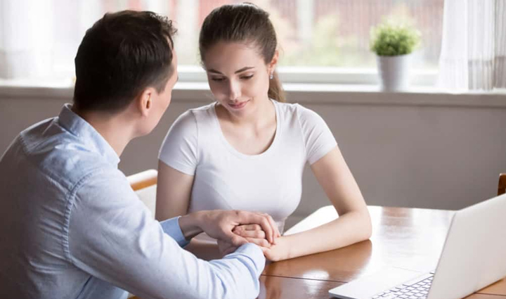 it is more difficult to persuade angry girlfriends than to impress these ways can make your work,mates and me,relationship tips