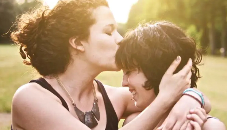 girl code rules,female friendship tips,girl code guide,friendship rules,sisterhood tips,essential girl code,girl code etiquette,girl code principles