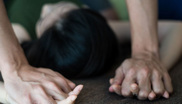 two girls gang-raped,south kolkata,news