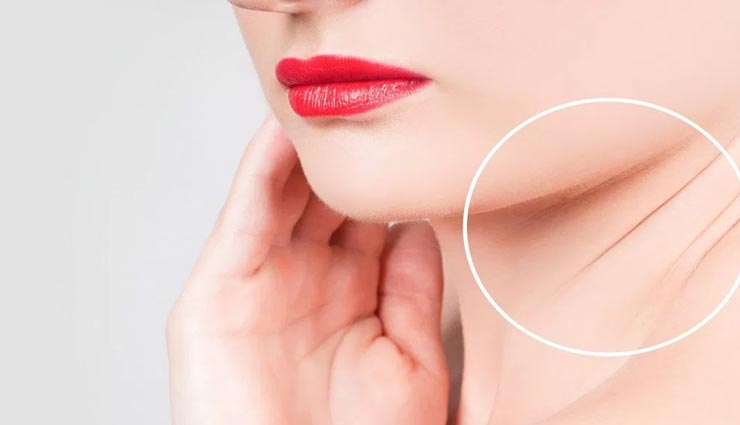सुराहीदार गर्दन बनती है महिलाओं की सुंदरता का प्रतीक, इसे गोरी और रिंकल फ्री बनाने के लिए आजमाए ये नुस्खे