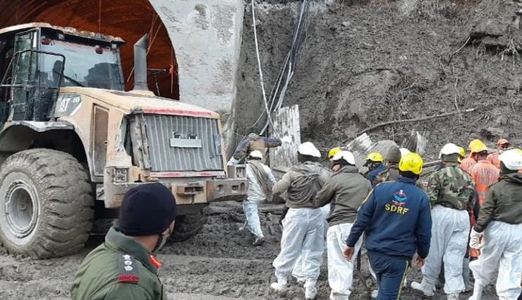 उत्तराखंड: टनल से मलबा हटा रही है रेस्‍क्‍यू टीम; अब तक 14 शव मिले, हादसे में 150 मौतों की आशंका