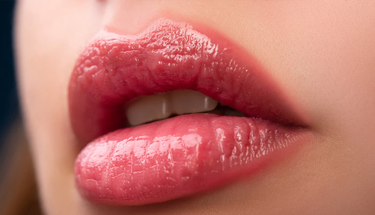 navratri 2024 makeup,soft glam makeup navratri,navratri makeup tutorial,easy navratri makeup tips,dewy makeup look navratri,soft brown eyeshadow,glamorous navratri makeup,festive makeup navratri,step-by-step navratri makeup,glossy lips navratri