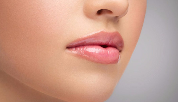 Best Way to Apply Glossy Lipstick for a Perfect Finish