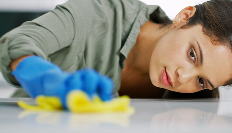 sensitive skin care tips,how to care for sensitive skin,tips for sensitive skin,skincare for sensitive skin,moisturizing sensitive skin,sunscreen for sensitive skin,avoiding irritants for sensitive skin,natural products for sensitive skin,how to prevent skin irritation,sensitive skin protection tips,avoiding scented products for sensitive skin,soothing sensitive skin,skincare for dry sensitive skin,best products for sensitive skin