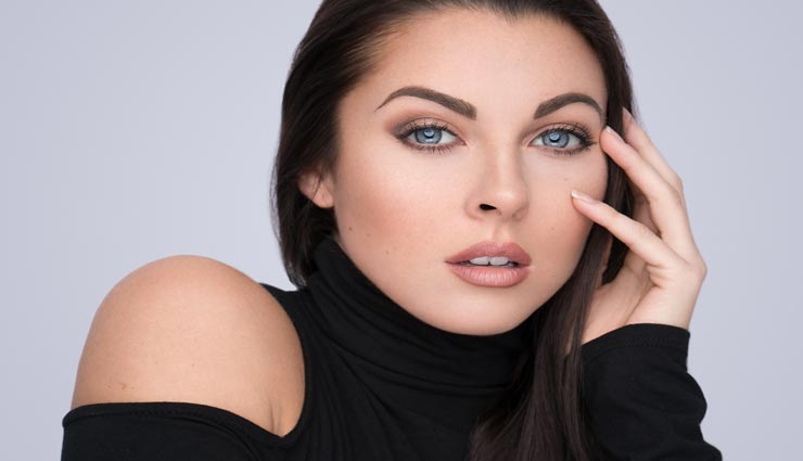 बिना फेशियल के मिनटों में बढ़ाए चेहरे का निखार, आजमाए यह फेसपैक