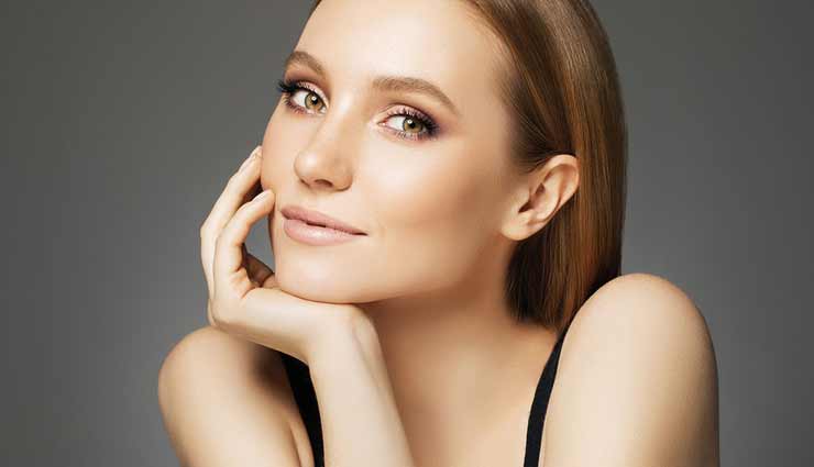 पाना चाहते हैं चहरे पर निखार, आजमाए ये घरेलू चीजें