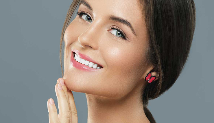 चहरे पर निखार के लिए सोने से पहले आजमाएं ये टिप्स