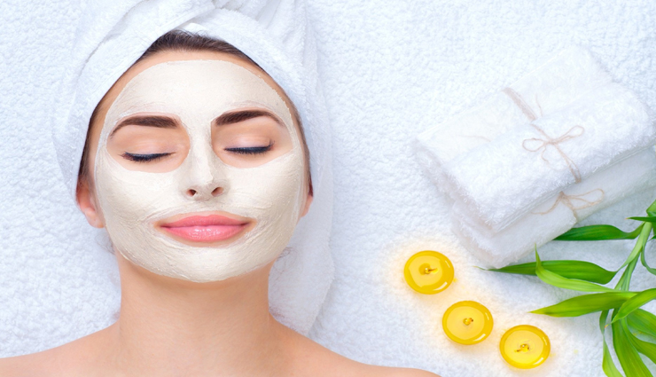 त्वचा को अंदर तक पोषित करने के लिए घर से बाहर निकलने से पहले अपनाए ये स्किन केयर स्टेप्स