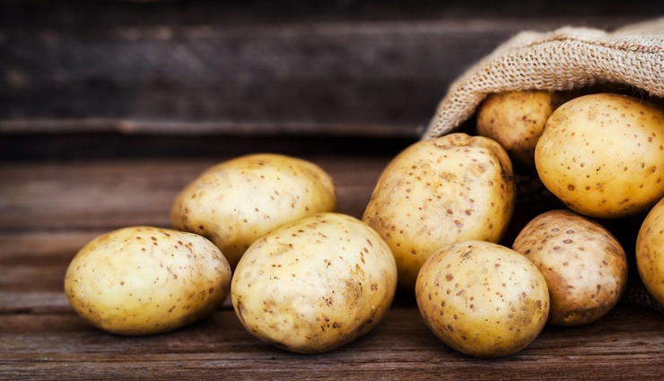 papaya,lemon juice,tomato juice,aloe vera,potato,cucumber,curd with turmeric,glowing skin for mens,men skin care tips,skin care tips,beauty tips