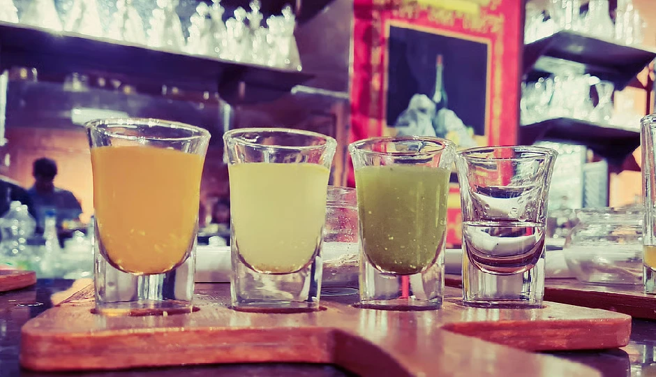 7 Local Drinks You Must Taste in Goa