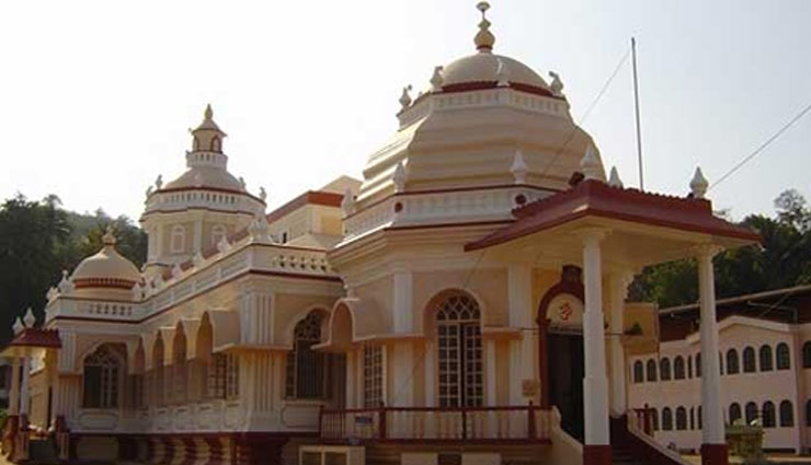 Ganesh Chaturthi 2018 : 'अँधेरी चा राजा' साल 2009 थीम : मंगेशी मंदिर गोवा