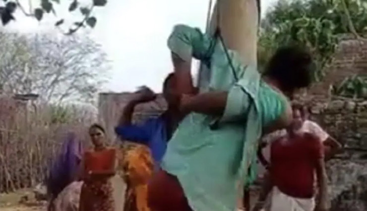 गांव से चोरी हो रही थी बकरियां, एक युवक पर शक हुआ तो लोगों ने पहले पीटा, फिर प्राइवेट पार्ट में डाल दी लाल मिर्च 