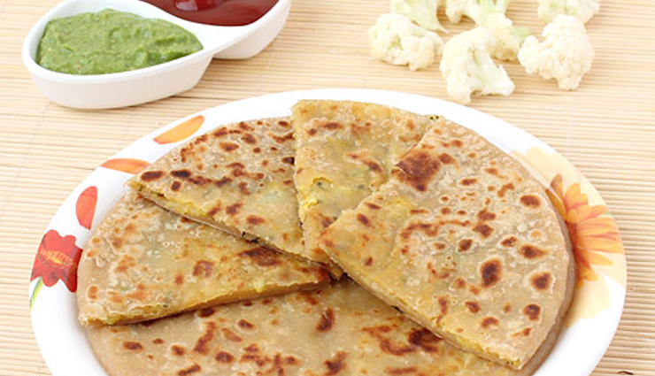 gobi paratha,paratha recipe,gobi recipe,breakfast recipe,lunch recipe