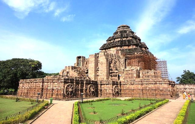 god sun temples,god sun temples in india,konark,modhera,martand,gwalior,unao