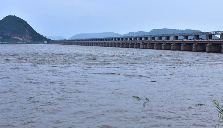 travel places,holy places,holy river