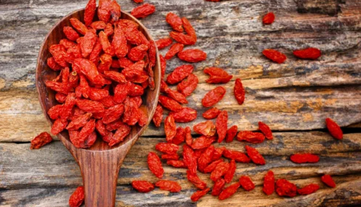 anti-aging tips,natural skincare routine,tips for youthful skin,preventing premature aging,skin rejuvenation techniques,natural anti-aging remedies,skincare for aging skin,tips to reduce wrinkles,natural skincare ingredients,holistic skincare solutions