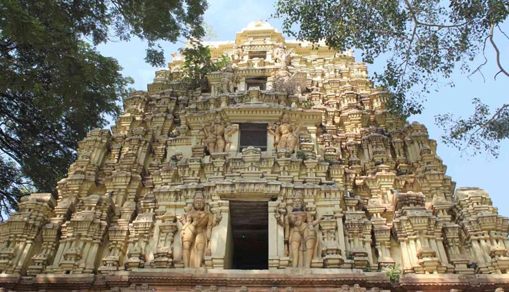 gokarna,temples to visit in gokarna,must visit temples,mahabaleshwar temple,maha ganapati temple,bhadrakali temple,mahalasa temple,shree someshwara temple