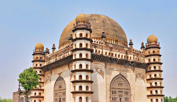 tombs in india,famous tombs in india,india tourism,tourist places in india,india tourist places,travel guide,holidays